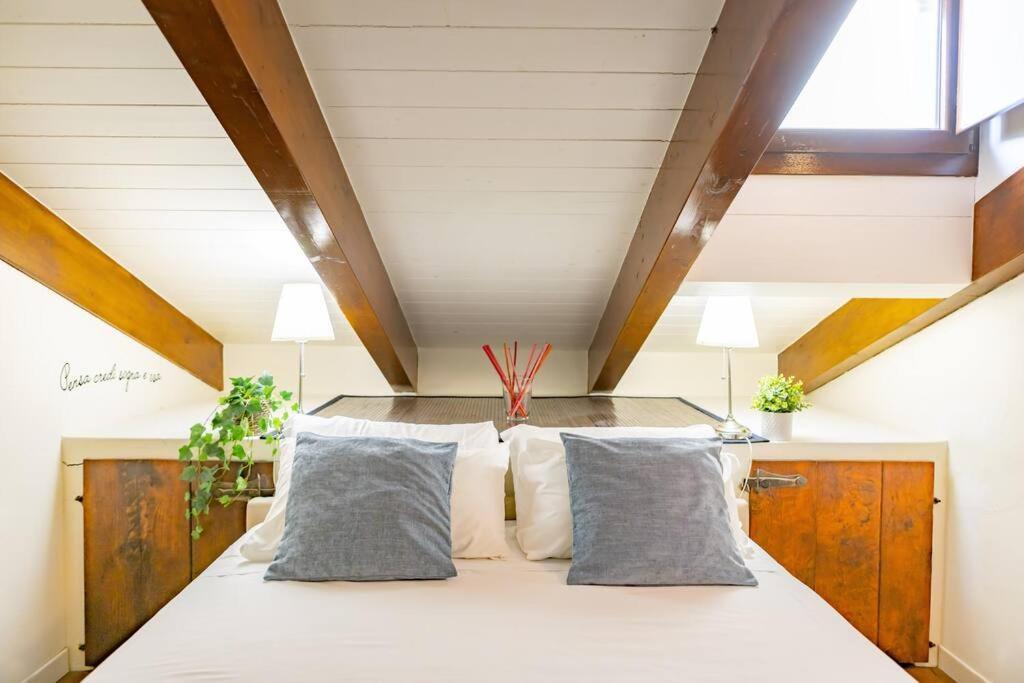 Canonica Attic Apartment ميلان المظهر الخارجي الصورة